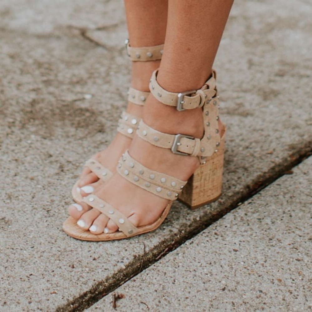 Dolce Vita | Effie Studded Block Heel | Size 8